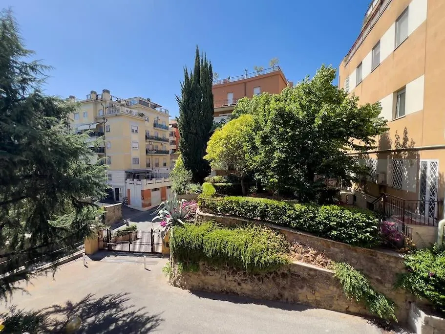 Gozzadini Apartment Rome Italy